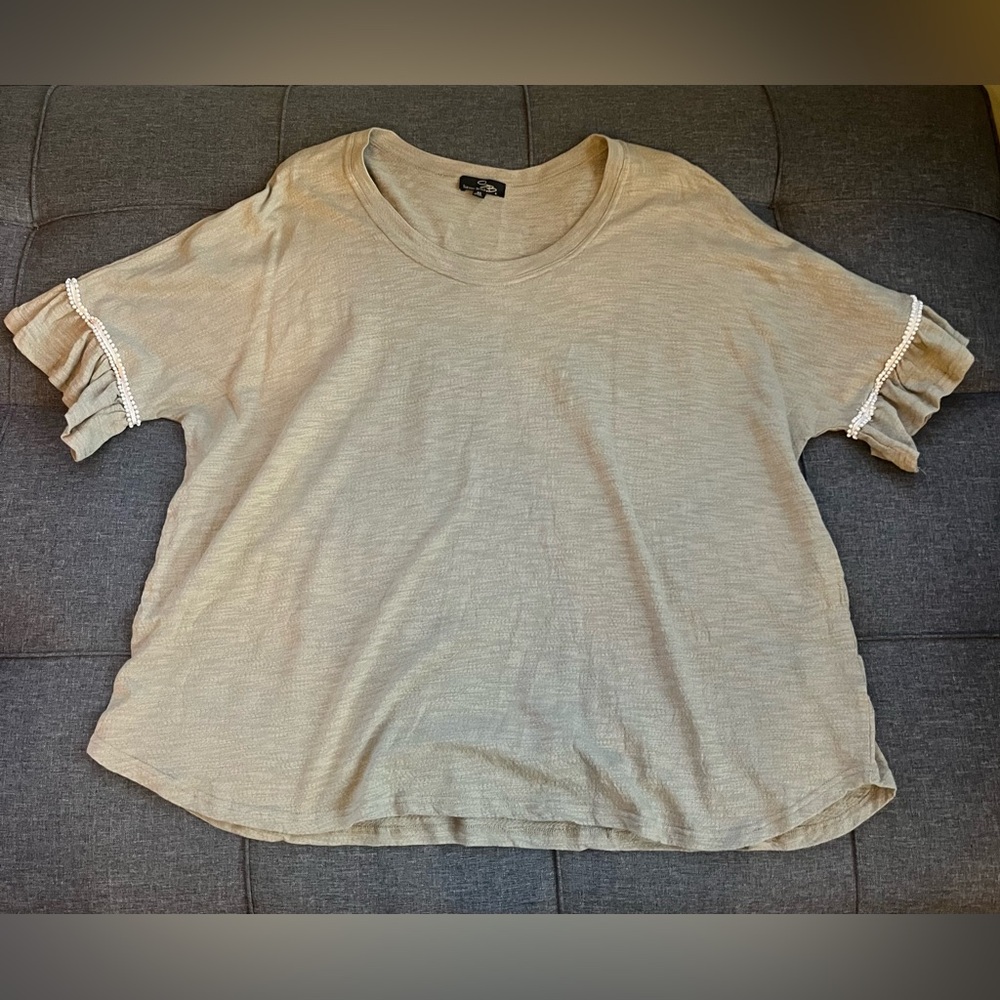 Suzanne Betro Pearl Detail Top Women’s 4X